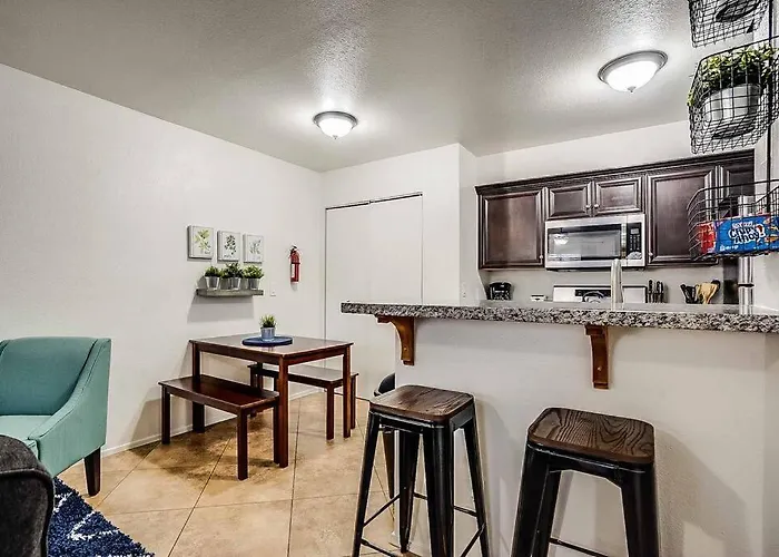 2 Community Pools-fully Stocked For Longer