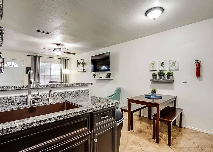 2 Community Pools-fully Stocked For Longer