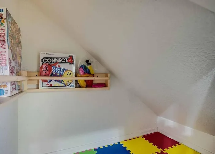 2 Community Pools-fully Stocked For Longer Apartment *